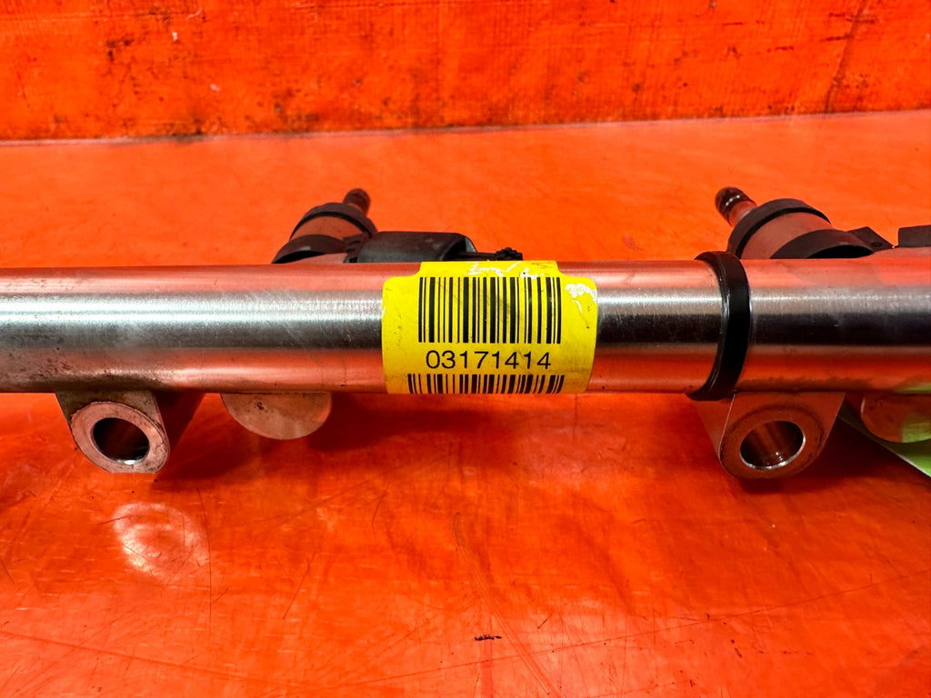 13 16 HYUNDAI GENESIS COUPE 3.8L   G6DJ   LEFT & RIGHT FUEL RAIL FUEL INJECTORS15
