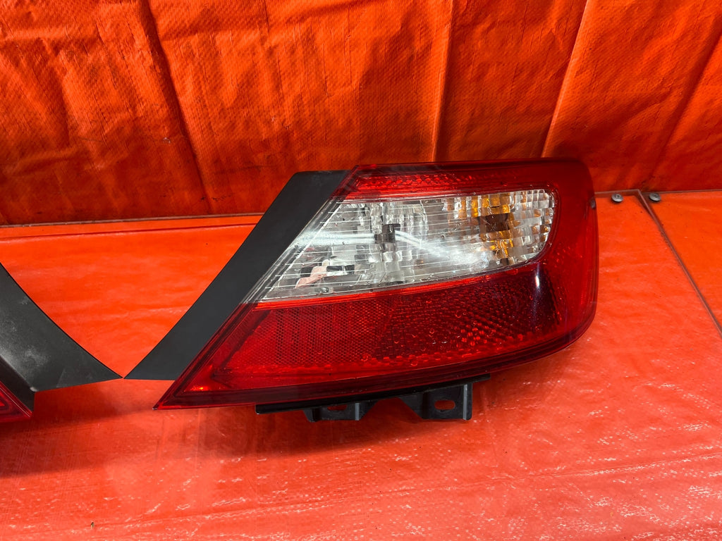 09 11 HONDA CIVIC SI 2D   TAIL LIGHTS LEFT AND RIGHT TAIL LIGHT LAMP SET OEM 1637