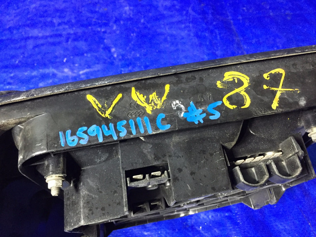 OEM 1984 1985 1986 1987 88 VOLKSWAGEN JETTA DRIVER LEFT TAIL LIGHT 1659451125