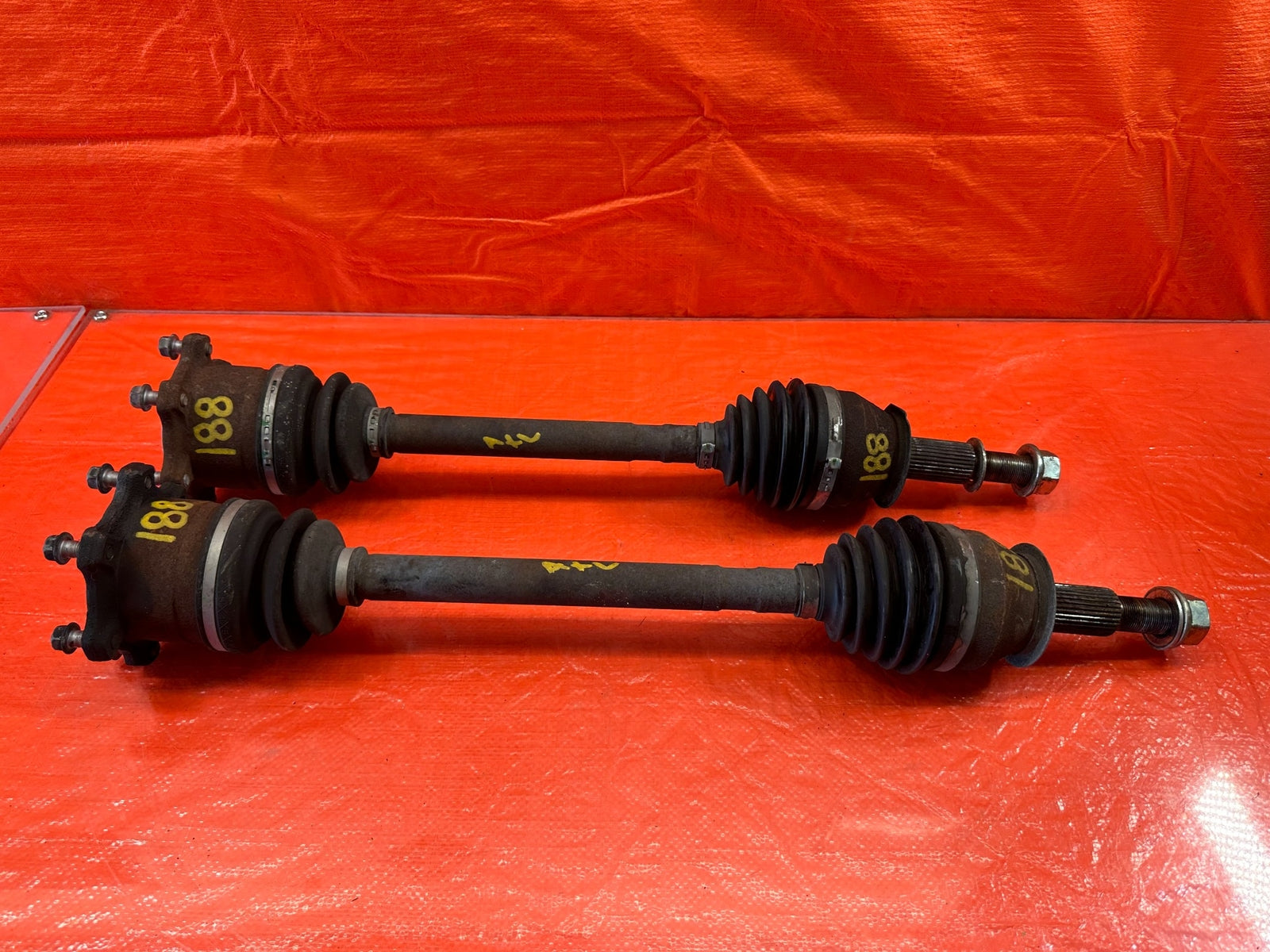 08 15 INFINITI G37 & Q60   LEFT & RIGHT   MANUAL STICK SHIFT AXLES   OEM #1880