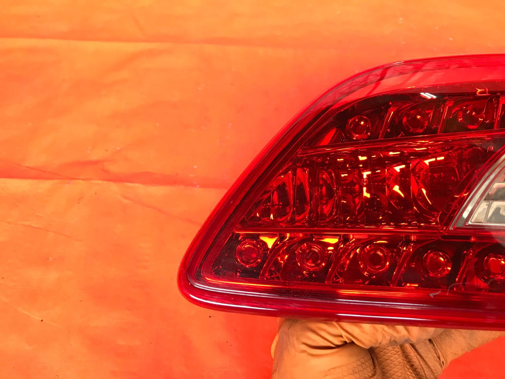 OEM 2013 2014 2015 NISSAN SENTRA PASSENGER RIGHT INNER TRUNK TAIL LIGHT LAMP R .3
