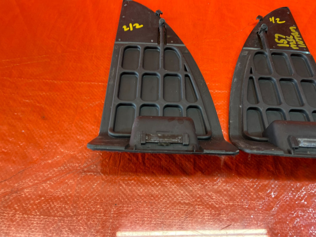 90 91 HONDA CRX REAR QUARTER PANEL TRIM STORAGE COMPARTEMNT COVER LEFT RIGHT 15716