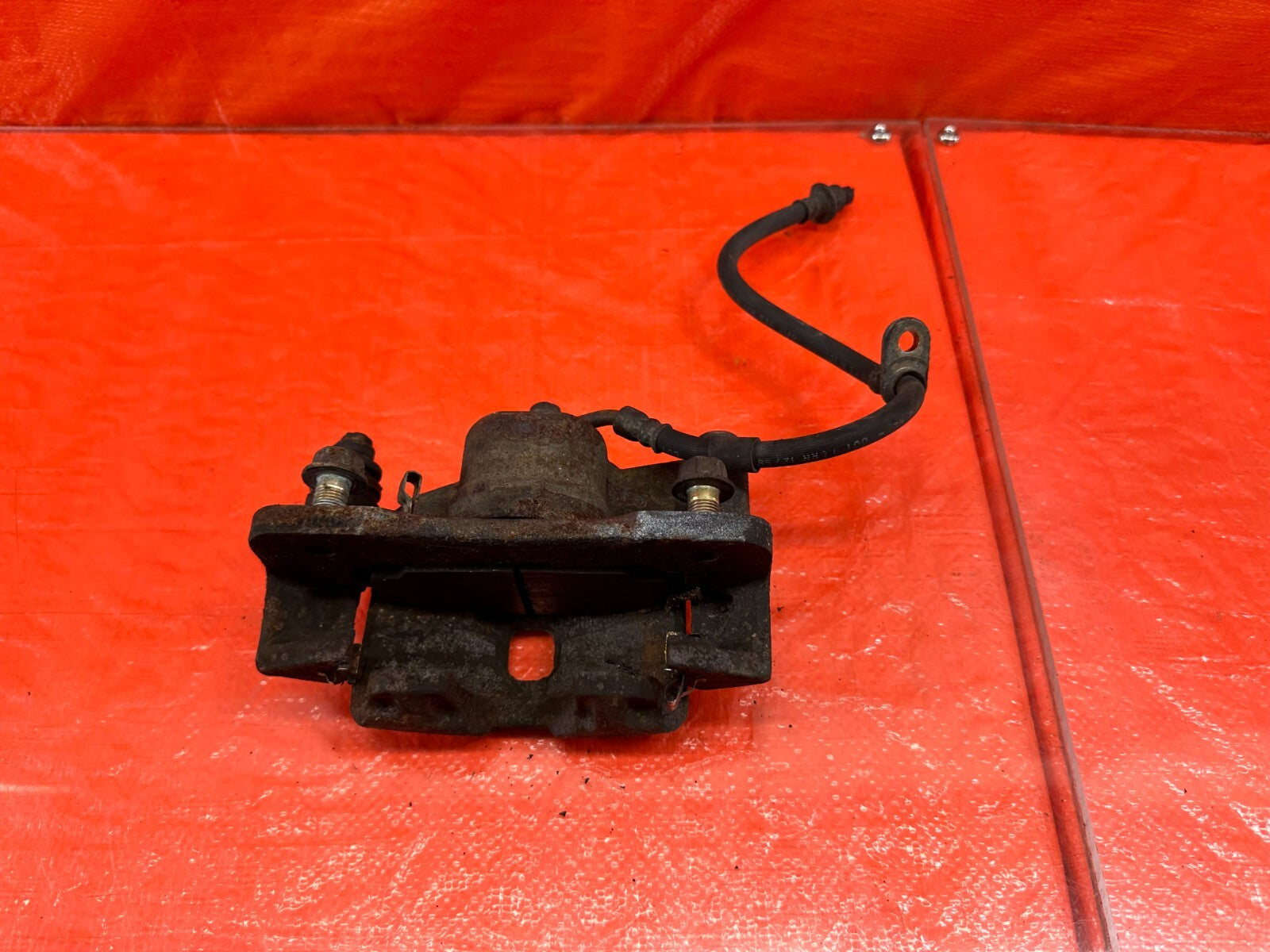 96 00 HONDA CIVIC DX CX LX HX   PASSENGER RIGHT FRONT BRAKE CALIPER   OEM #1819