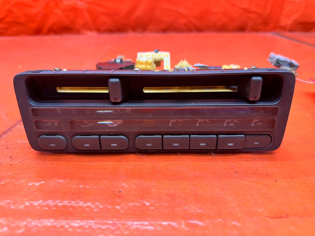 92 95 HONDA CIVIC EX 1.6L   AC HEATER CLIMATE CONTROL UNIT BEZEL   OEM #3334