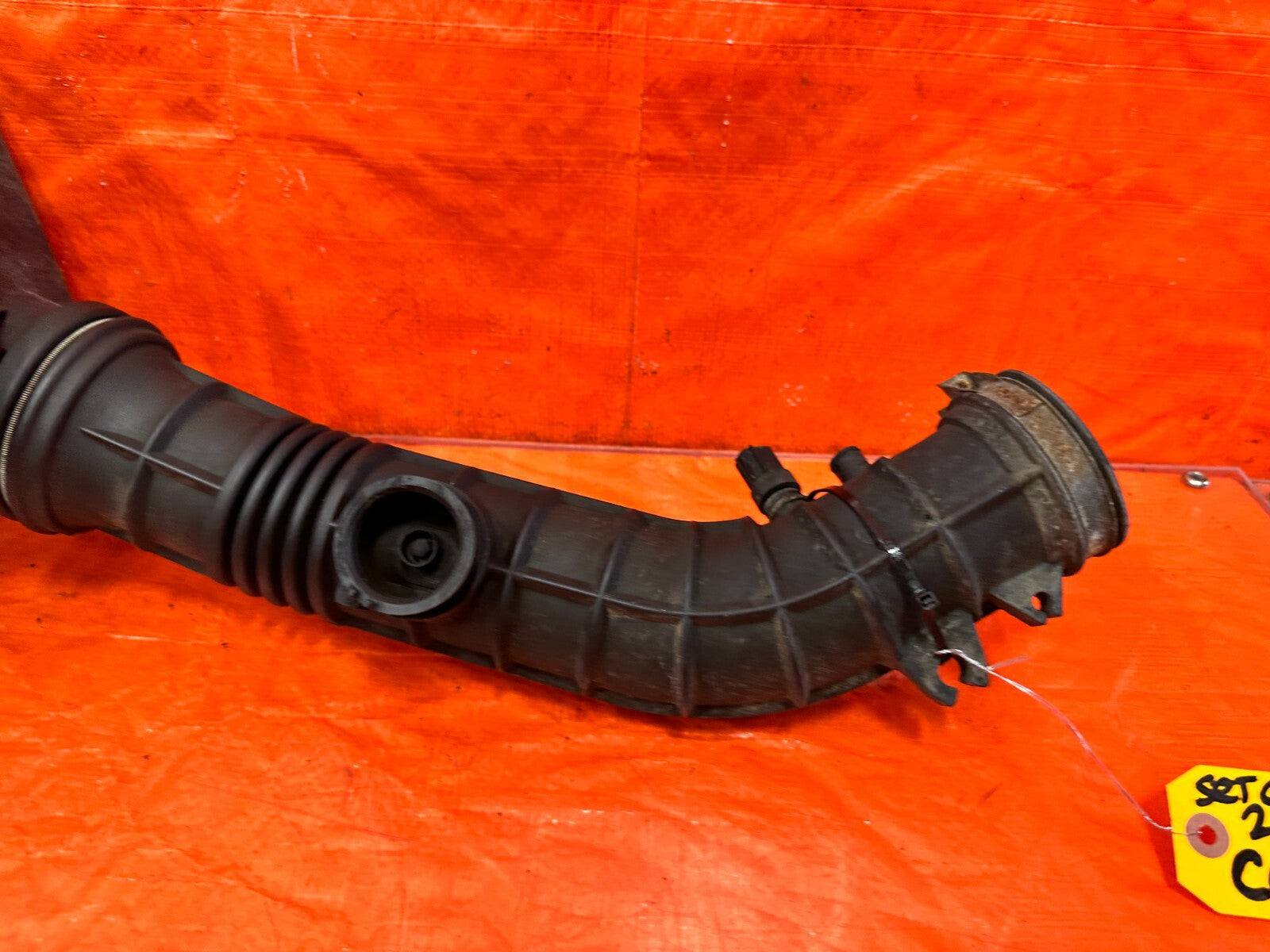 96 97 HONDA DEL SOL   D16Y8 FACTORY INTAKE AIR BOX W/ RESONATOR AND ARM OEM #2952
