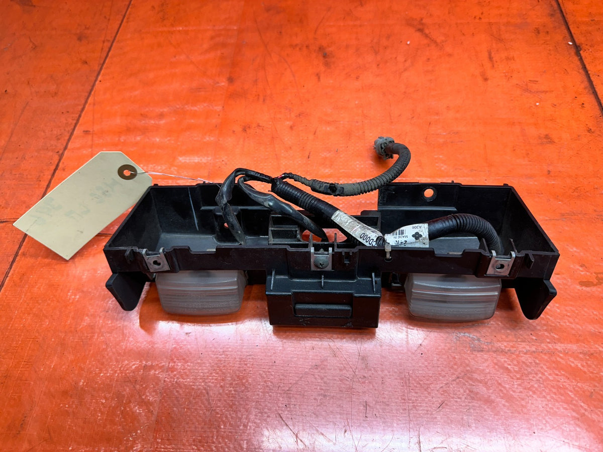 03-08 NISSAN 350Z 2D REAR LICENSE PLATE LIGHT LAMP ASSEMBLY OEM #3466