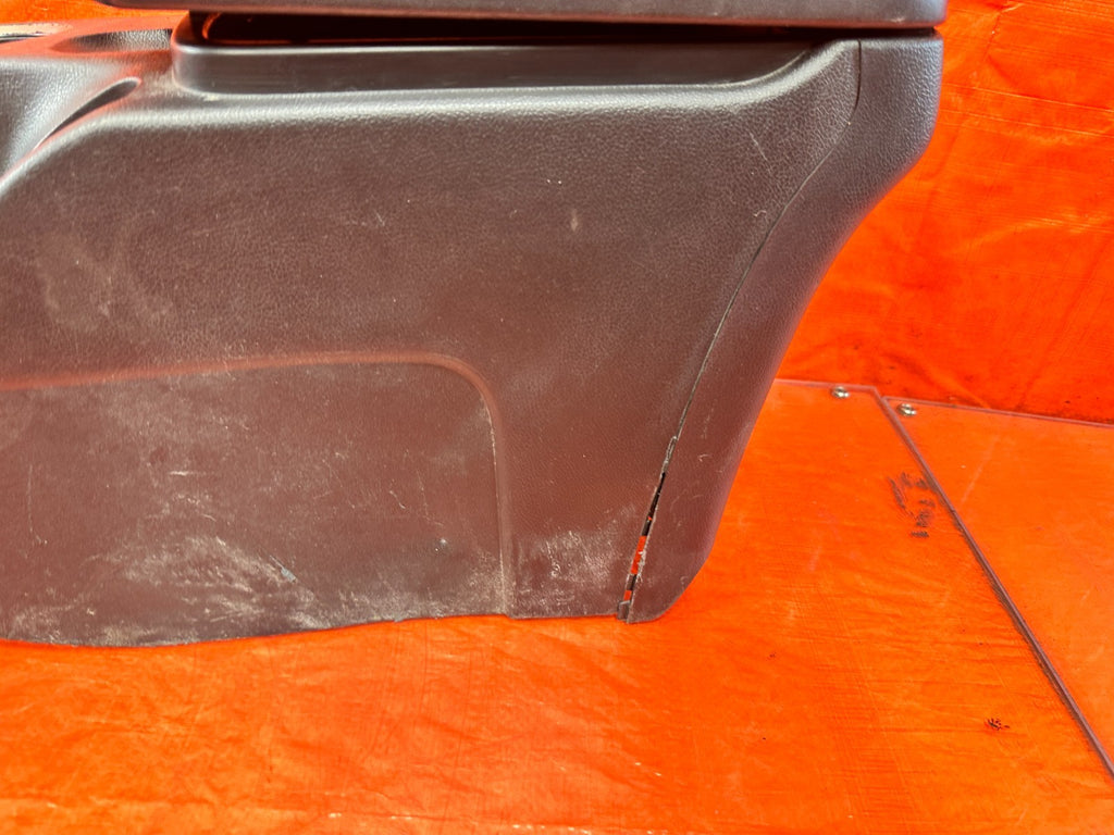 13 16 HYUNDAI GENESIS COUPE   ARM REST / CENTER CONSOLE STORAGE   OEM #29914