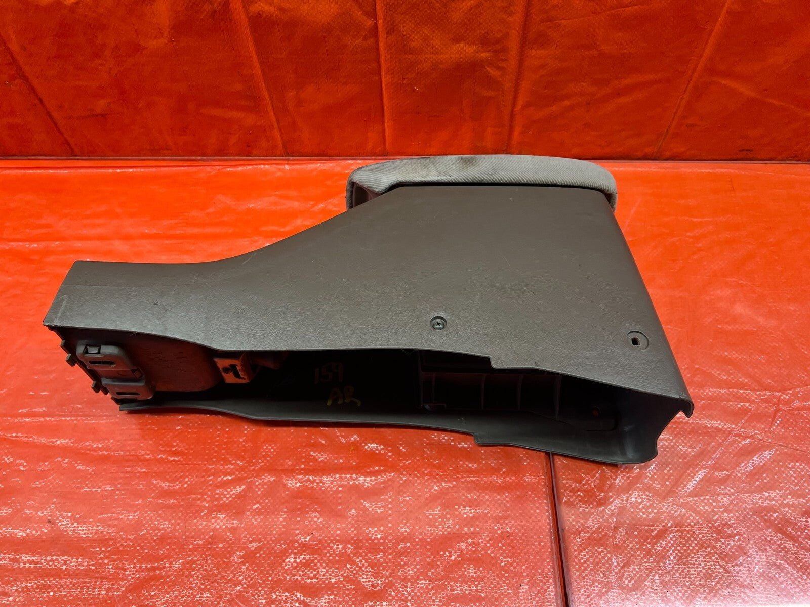 94 01 ACURA INTEGRA   ARM REST / CENTER CONSOLE STORAGE COMPARTMENT TAN OEM #1599