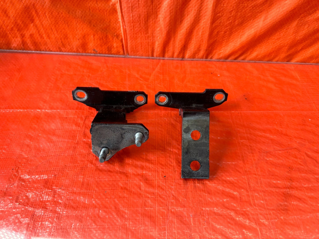 07 13 INFINITI G35 G37 SEDAN   DOOR HINGE DRIVER LEFT REAR   OEM #1929
