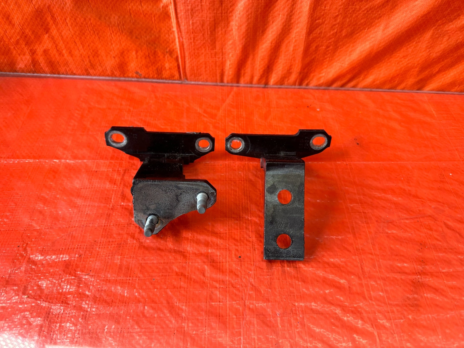 07 13 INFINITI G35 G37 SEDAN   DOOR HINGE DRIVER LEFT REAR   OEM #1929