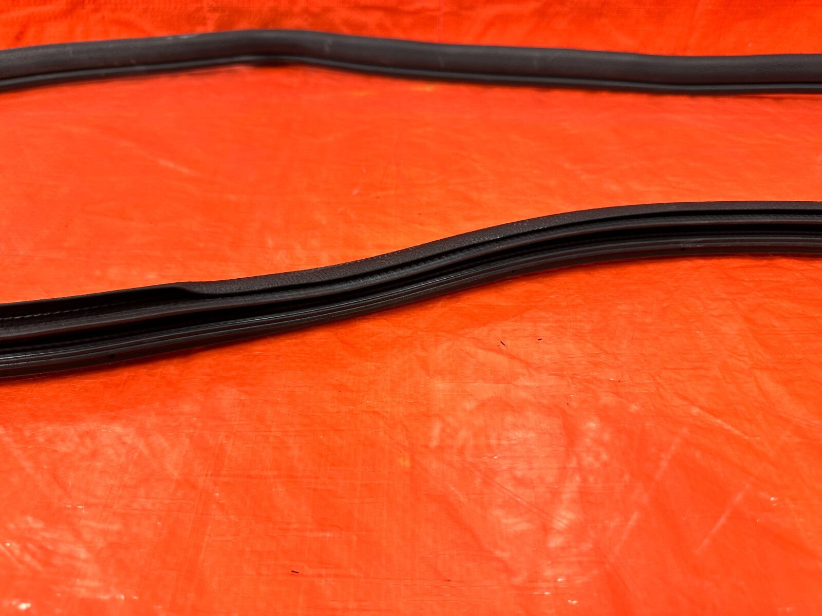 06 11 CIVIC 4D SEDAN   DRIVER LEFT REAR DOOR TO CHASSIS OPEN TRIM   OEM #27017