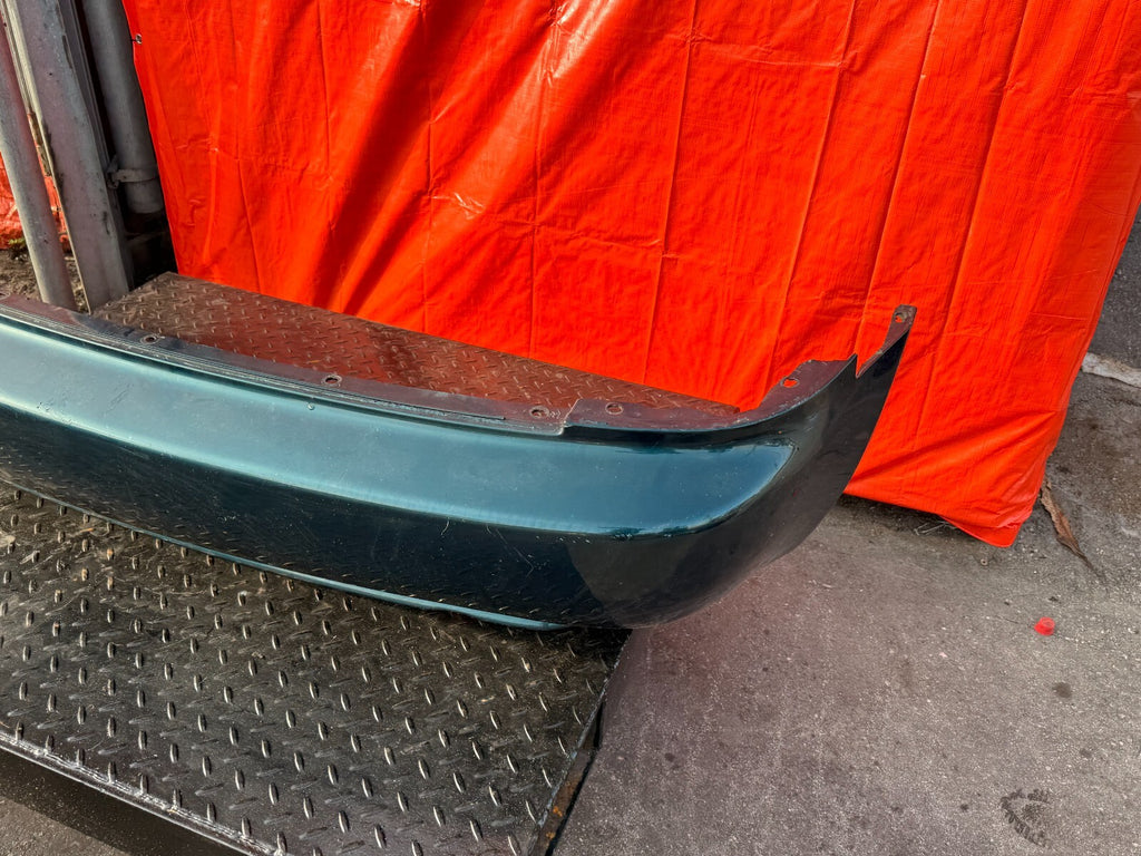93 96 HONDA DEL SOL   REAR BUMPER COVER   WHITE COLOR   SCUFFS   OEM #2952