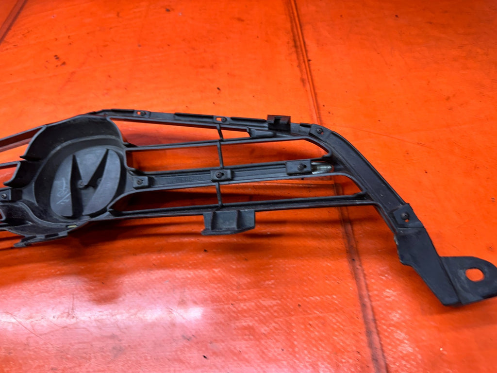 04-05 ACURA TSX 4D 2.4L K24A2 FRONT BUMPER UPPER GRILLE GRILL MOLDING OEM #34213