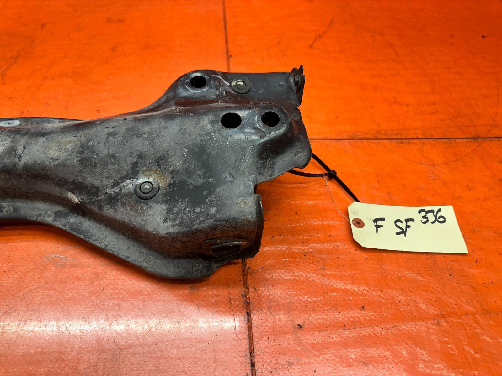 97 01 HONDA PRELUDE 2.2L REAR SUSPENSION SUBFRAME CROSSMEMBER K MEMBER OEM #3364