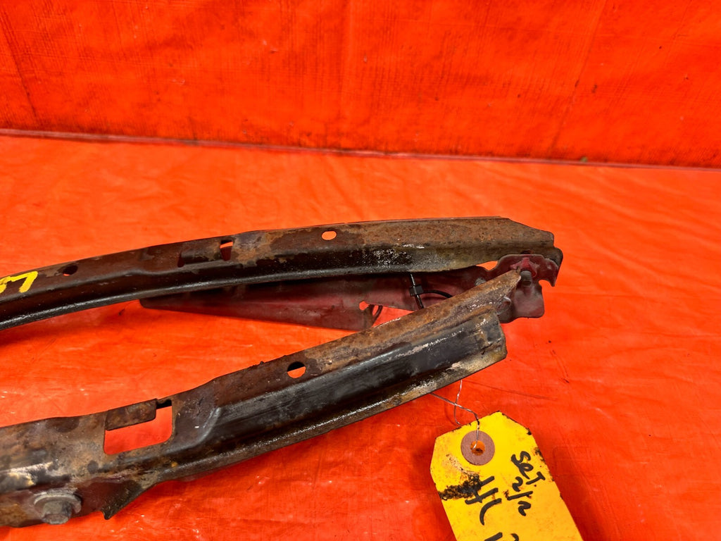 96 98 HONDA CIVIC HEADLIGHT BRACKET SET LEFT & RIGHT BRACKETS   ALL 4   OEM #2872