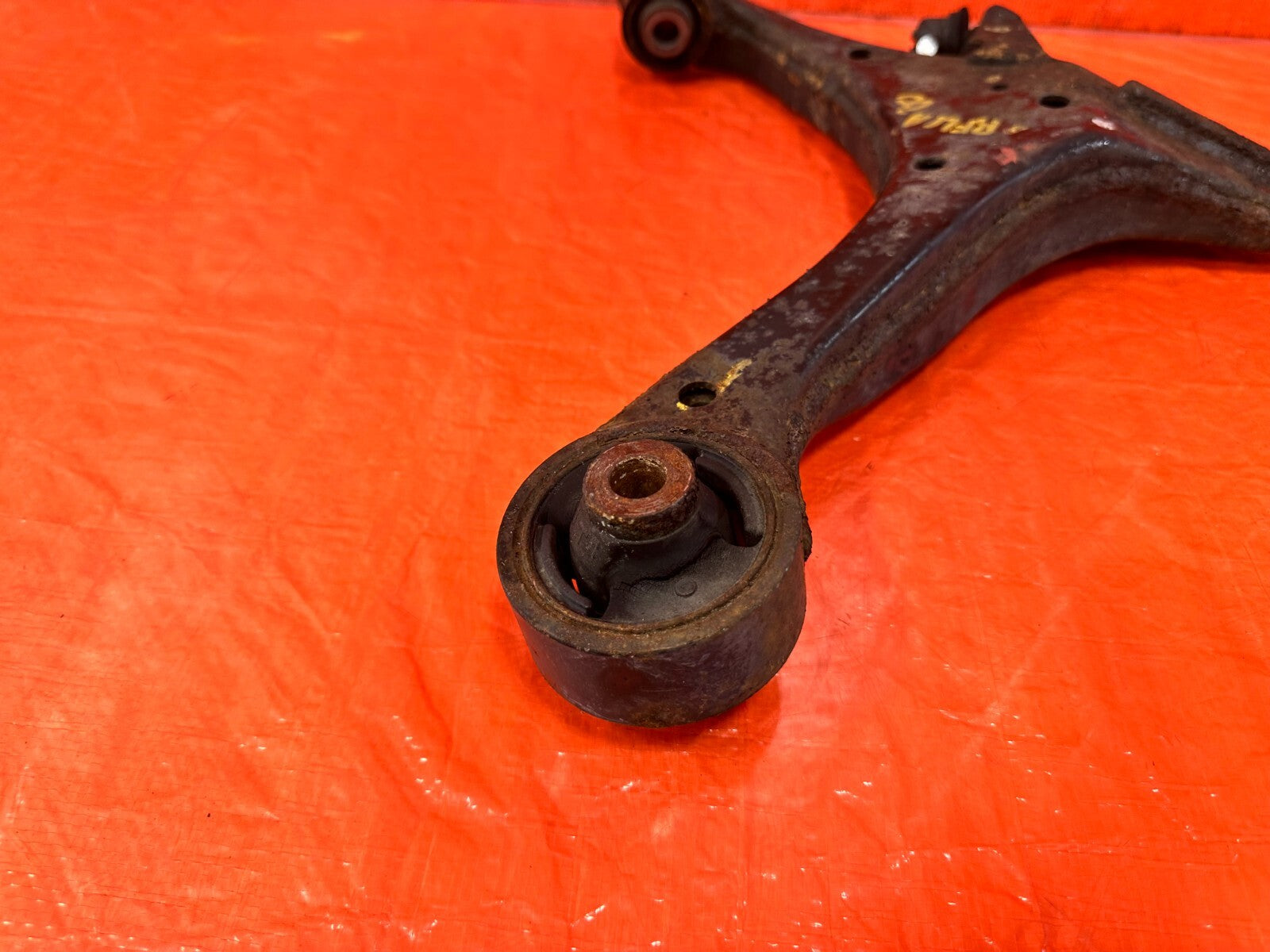 05 06 ACURA RSX   BASE   FRONT LOWER CONTROL ARMS   LEFT & RIGHT   CORE USE ONLY4