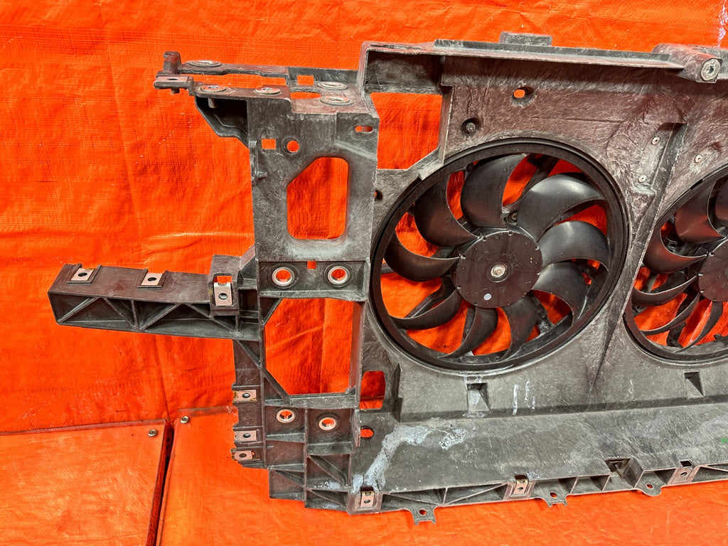 08 15 INFINITI G37 COUPE & CONVERTIBLE   PLASTIC FRONT RADIAOTR SUPPORT W/ FANS3