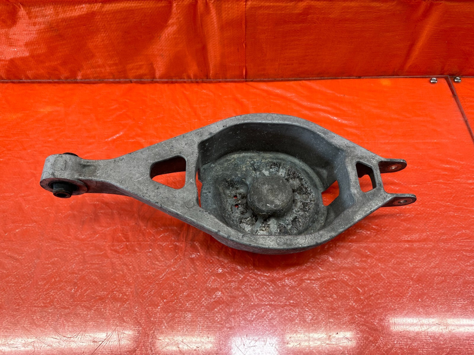 09 12 INFINITI FX50 FX35   RIGHT REAR   ALUMINUM REAR LOWER CONTROL ARM ASSEBLY8