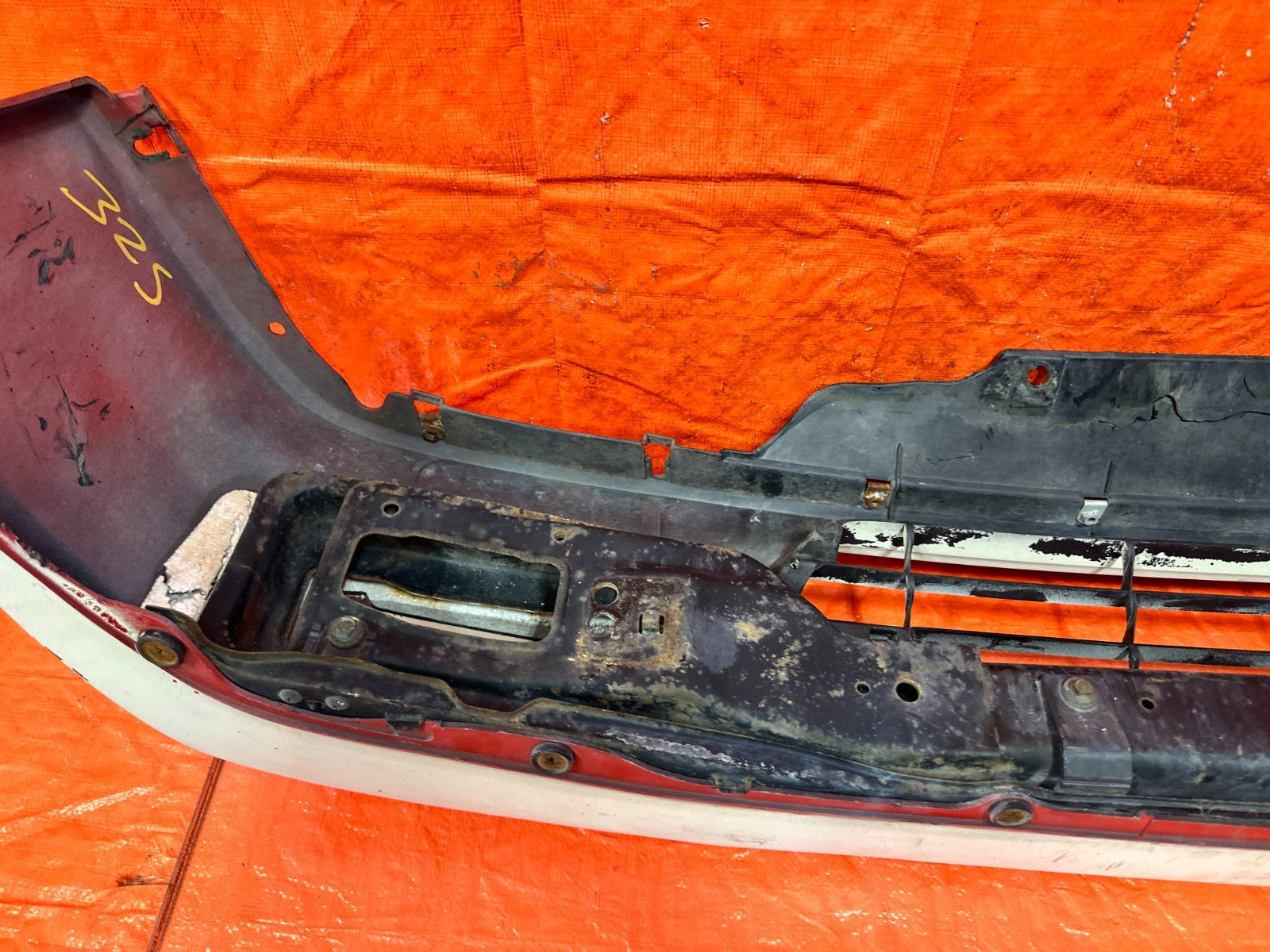 90 91 HONDA CIVIC HATCHBACK FRONT BUMPER COVER W/ RE BAR AND LIGHTS COMPLETE OEM21