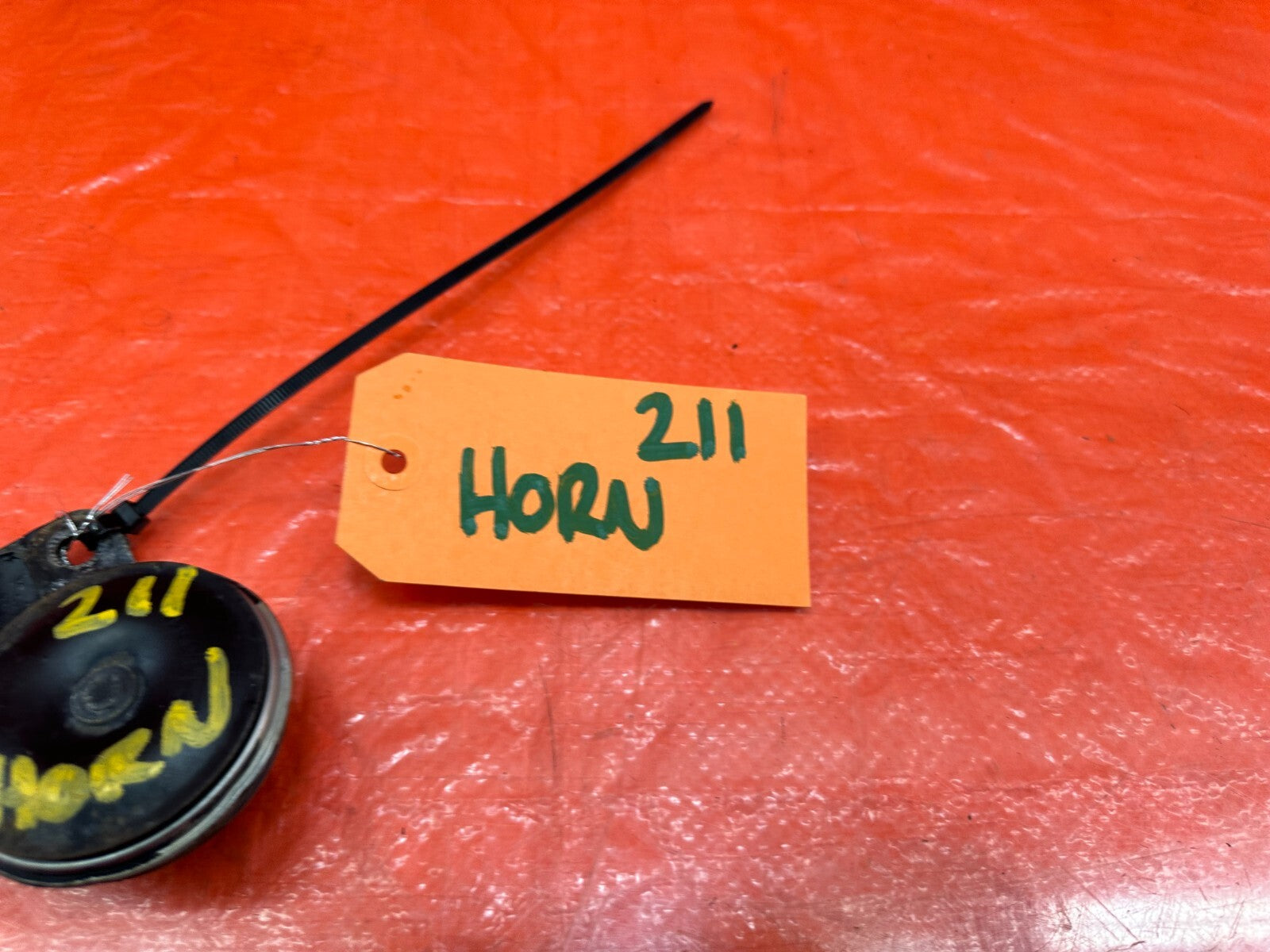 05 06 ACURA RSX   HORN COMBO SET   HORNS HIGH AND LOW   05 06 MODEL   OEM OE 2116