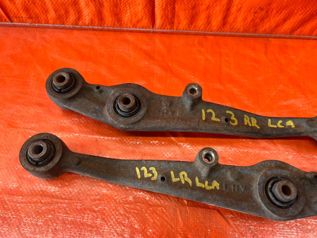 94 01 INTEGRA   GS GS R LS REAR LOWER CONTROL ARM SET   LEFT RIGHT ARMS OEM #1235