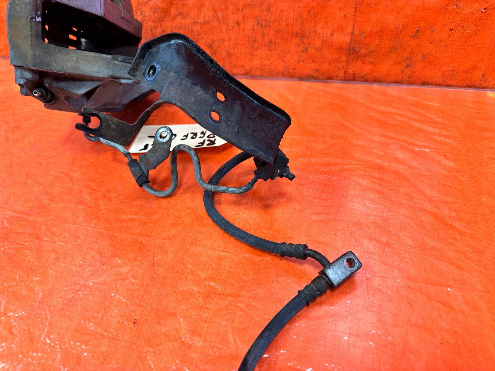 08 15 G37 Q60 14 23 Q50 SPORT   AKEBONO   PASSENGER RIGHT FRONT CALIPER OEM 3286