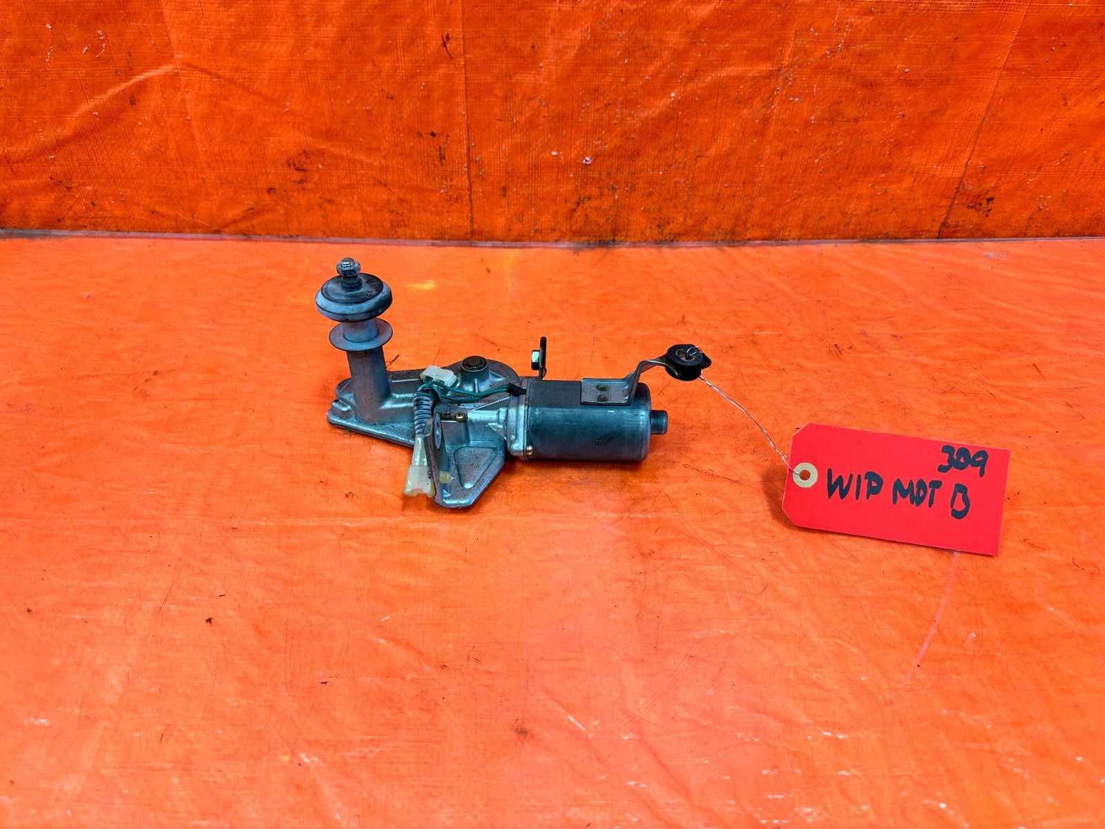 90 01 ACURA INTEGRA   REAR WINDSHIELD WIPER ARM   OEM FACTORY #3090