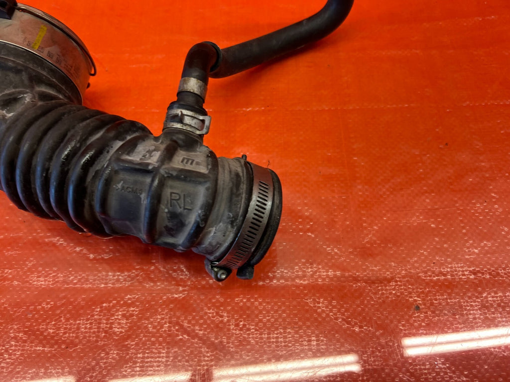 16 19 INFINITI Q50 17 18 Q60 3.0L   VR30DDTT   INTAKE ARM AIR HOSE TUBE   RIGHT 5