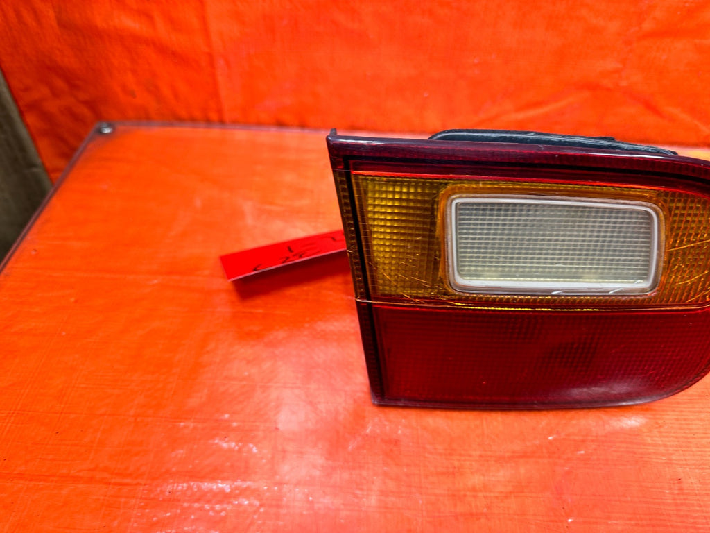 92 95 HONDA CIVIC   2D COUPE   LEFT   INNER TAIL LIGHT LAMP   OEM 3274