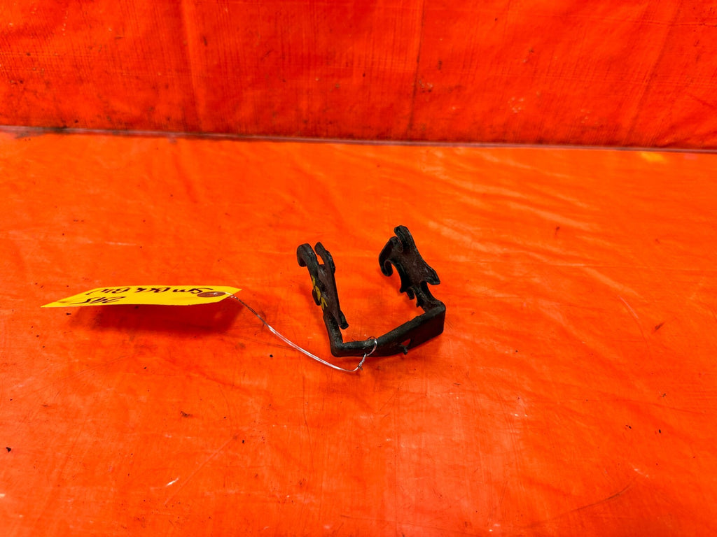 93 97 HONDA DEL SOL   BRAKE BOOSTER LINE BRACKET   OEM FACTORY OE #2953