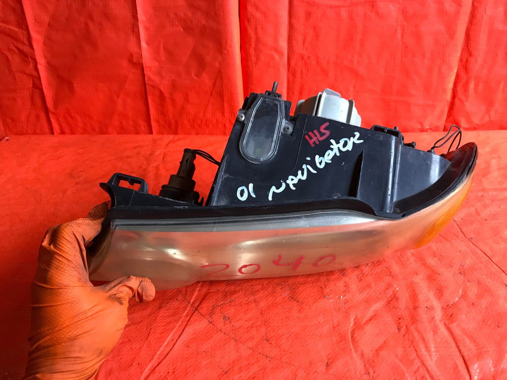 OEM 2001 01 LINCOLN NAVIGATOR DRIVER LEFT HEADLIGHT HEADLAMP L LH6