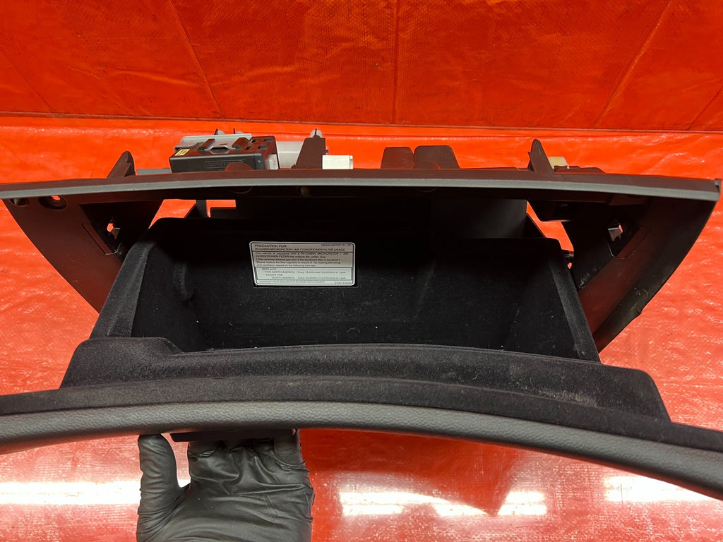 08 15 INFINITI G37 & Q60   2D COUPE   GLOVE BOX DASH BOARD TRIM PANEL   OEM #16912