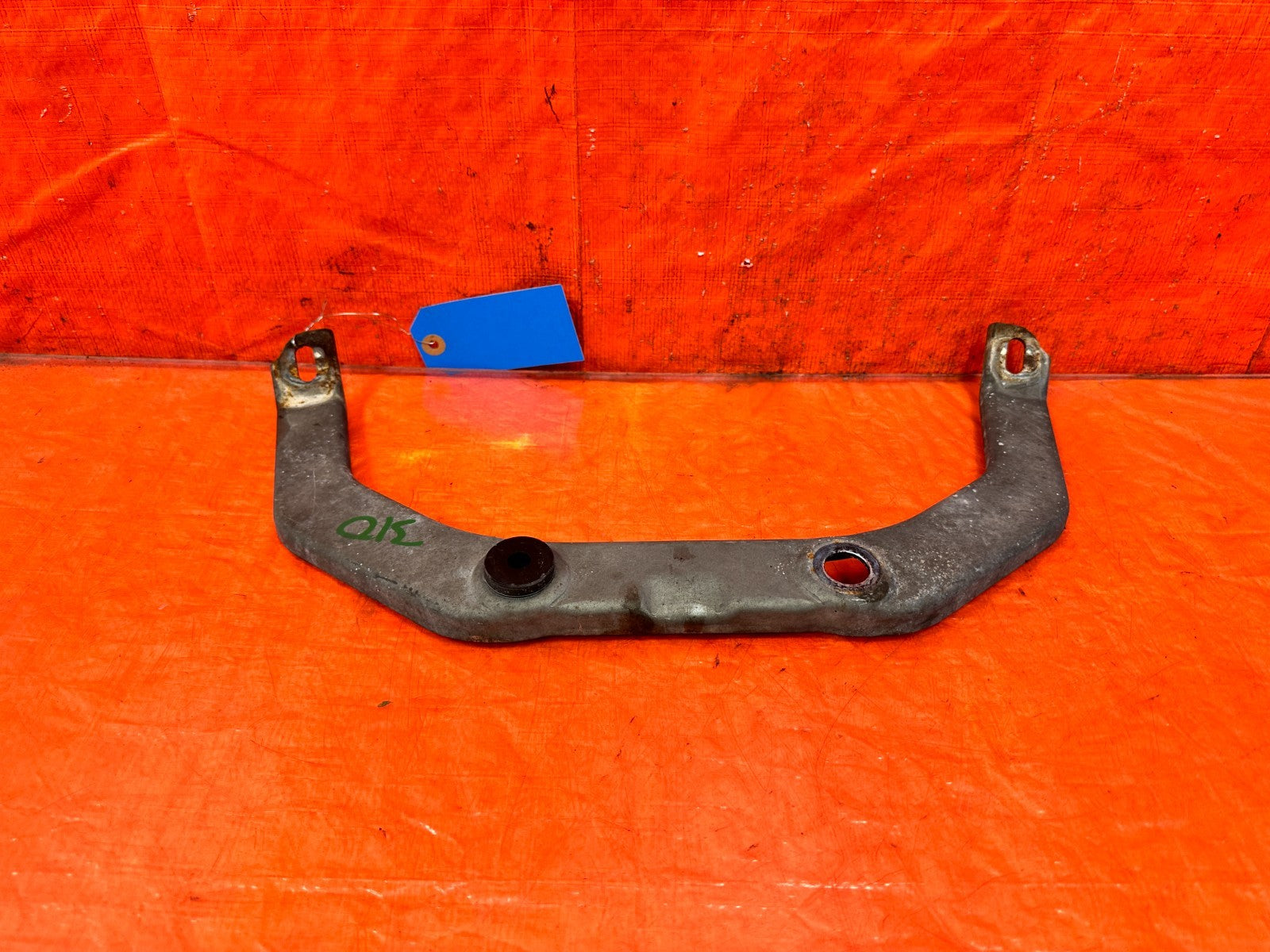 08 15 INFINITI G37 LOWER EXHAUST MANIFOLD STIFFENER STABILIZER STAY BRACKET 3102