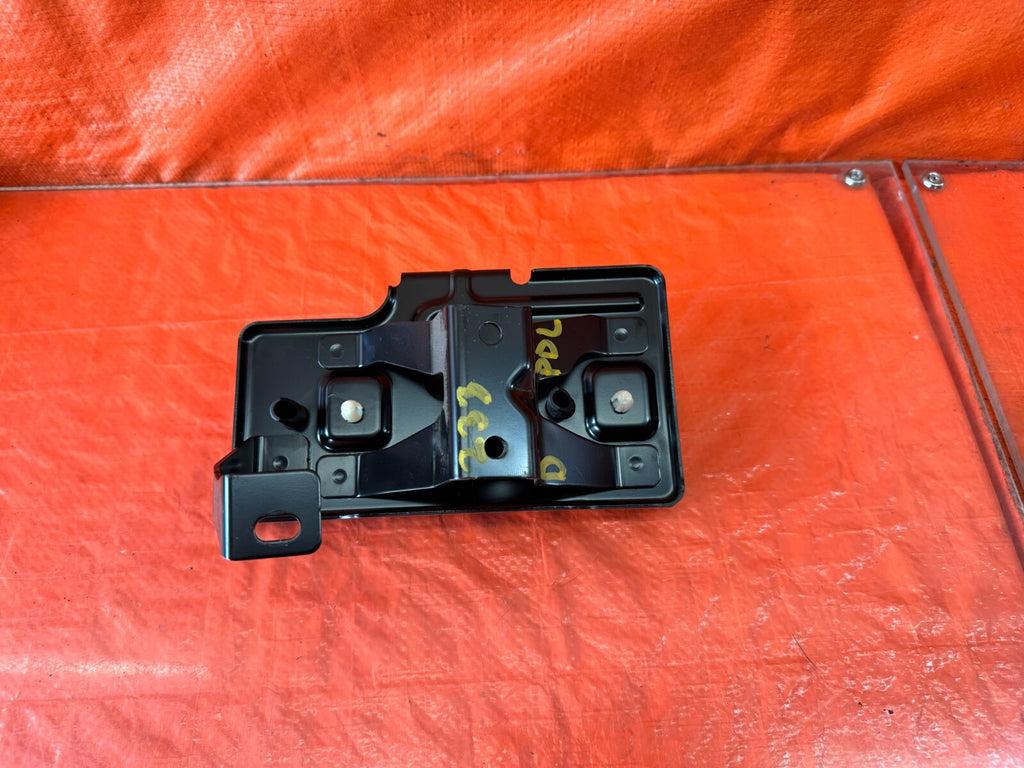 09 14 ACURA TSX   DEAD PEDAL / FOOT REST W/ BRAKET   OEM FACTORY #2334