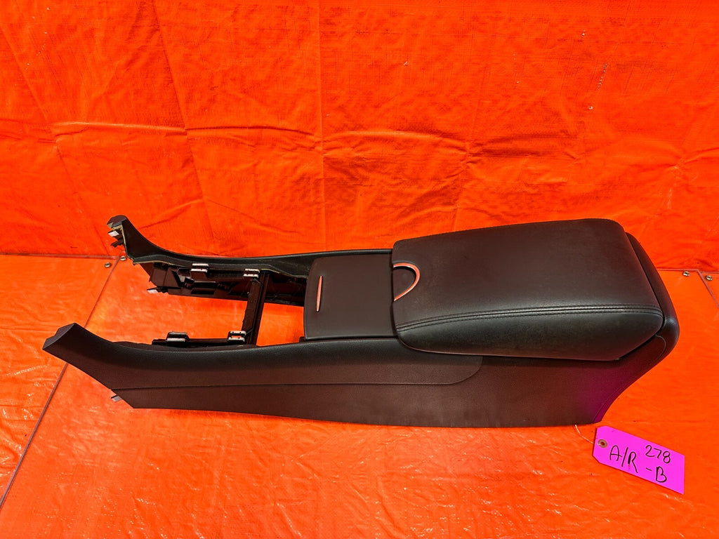 09 15 INFINITI G37 CONVERTIBLE   ARM REST / CENTER CONSOLE STORAGE OEM #32914