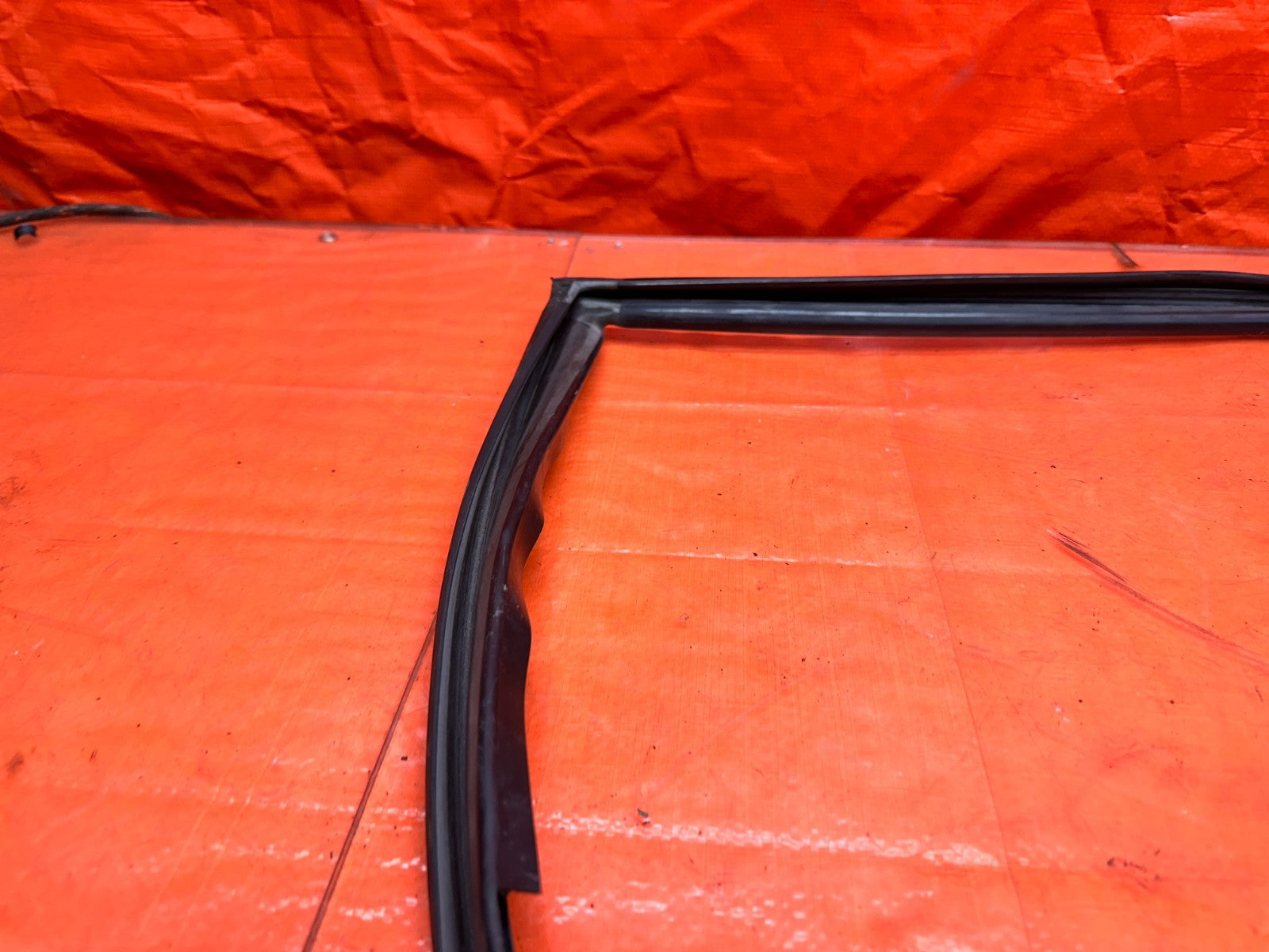 02 06 ACURA RSX RIGHT PASSENGER DOOR WINDOW RUN CHANNEL SEAL OEM #06RSX10