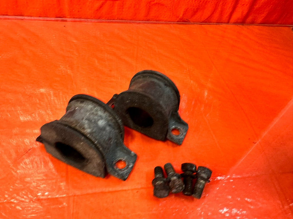 88 01 HONDA PRELUDE   FRONT SWAY BAR MOUNTING BRACKET & BUSHING SET   OEM #2737