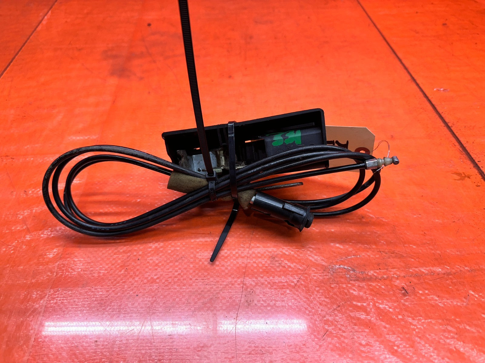 1998 2001 ACURA INTEGRA TRUNK FUEL RELEASE CABLE WIRE LEVER OEM #3317