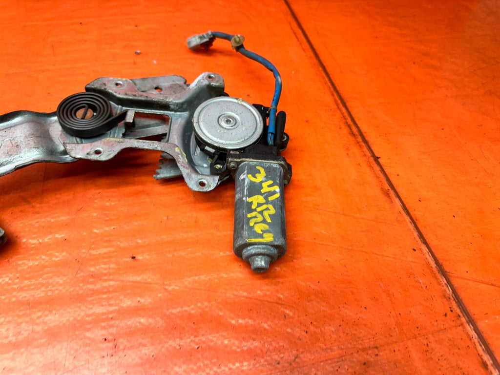 94-01 ACURA INTEGRA 4D RIGHT REAR PASSENGER WINDOW REGULATOR & MOTOR OEM #34111