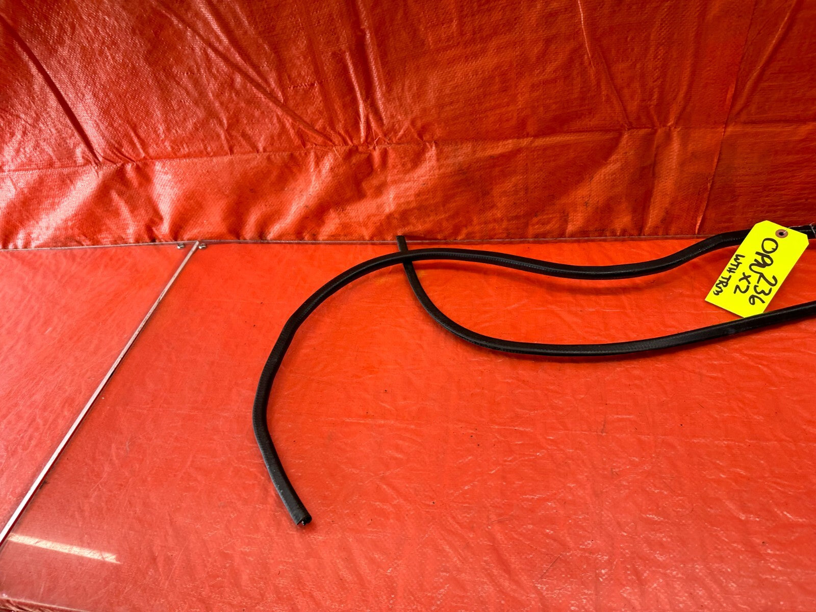 92 95 HONDA CIVIC 2D COUPE   CHASSIS TO DOOR OPEN TRIM WEATHER STRIP LEFT FRONT5