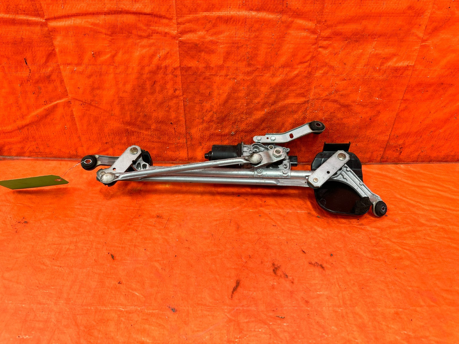 OEM 2014 2015 2016 INFINITI Q50 WINDSHIELD WIPER MOTOR WITH LINKAGE  OEM 3142