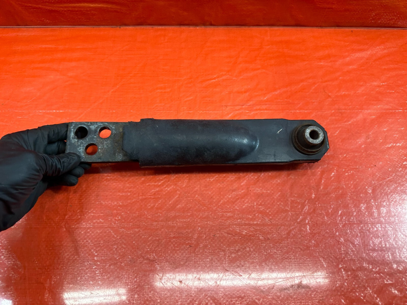 02 06 ACURA RSX   DRIVER LEFT REAR   LOWER CONTROL ARM   OEM FACTORY OE7