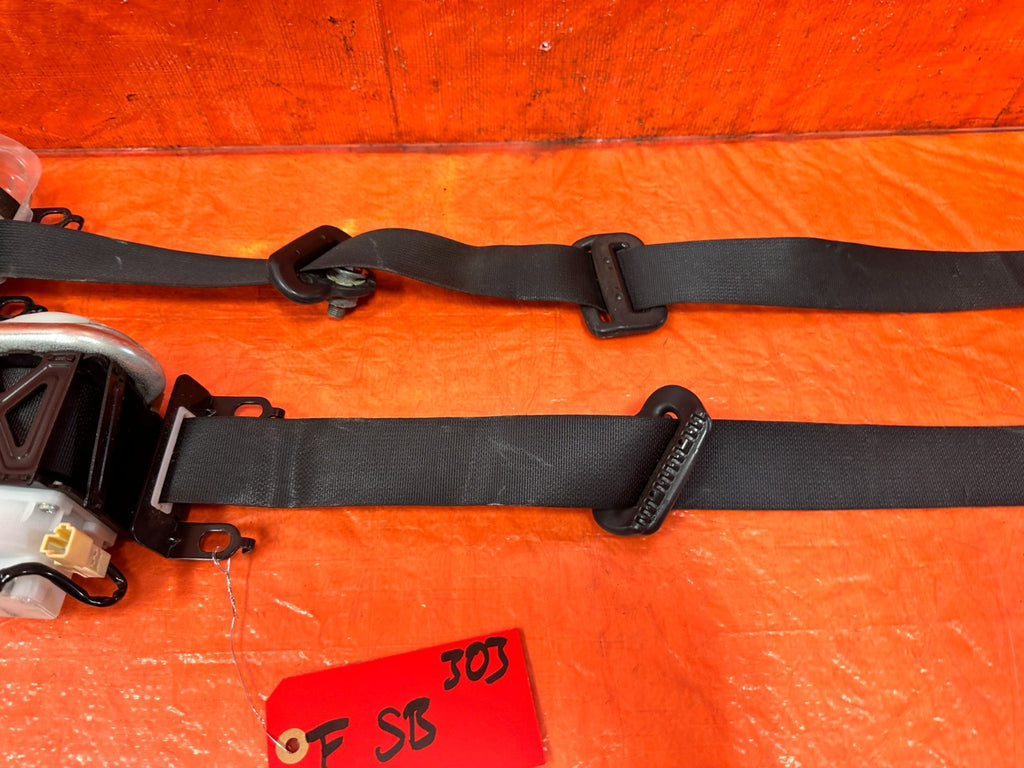 09 11 MAZDA RX8 RX 8   LEFT & RIGHT FRONT SEAT BELTS   OEM FACTORY #3033