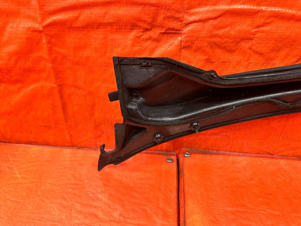 96 00 HONDA CIVIC   WINDSHIELD WIPER COWL TRIM PLASTIC   OEM FACTORY OE   #2976