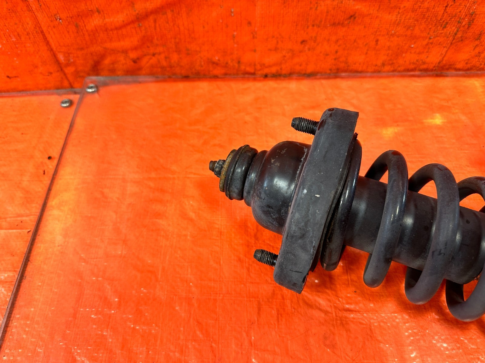 97 01 HONDA PRELUDE BASE   FRONT SHOCKS & SPRINGS LEFT AND RIGHT   OEM #3238