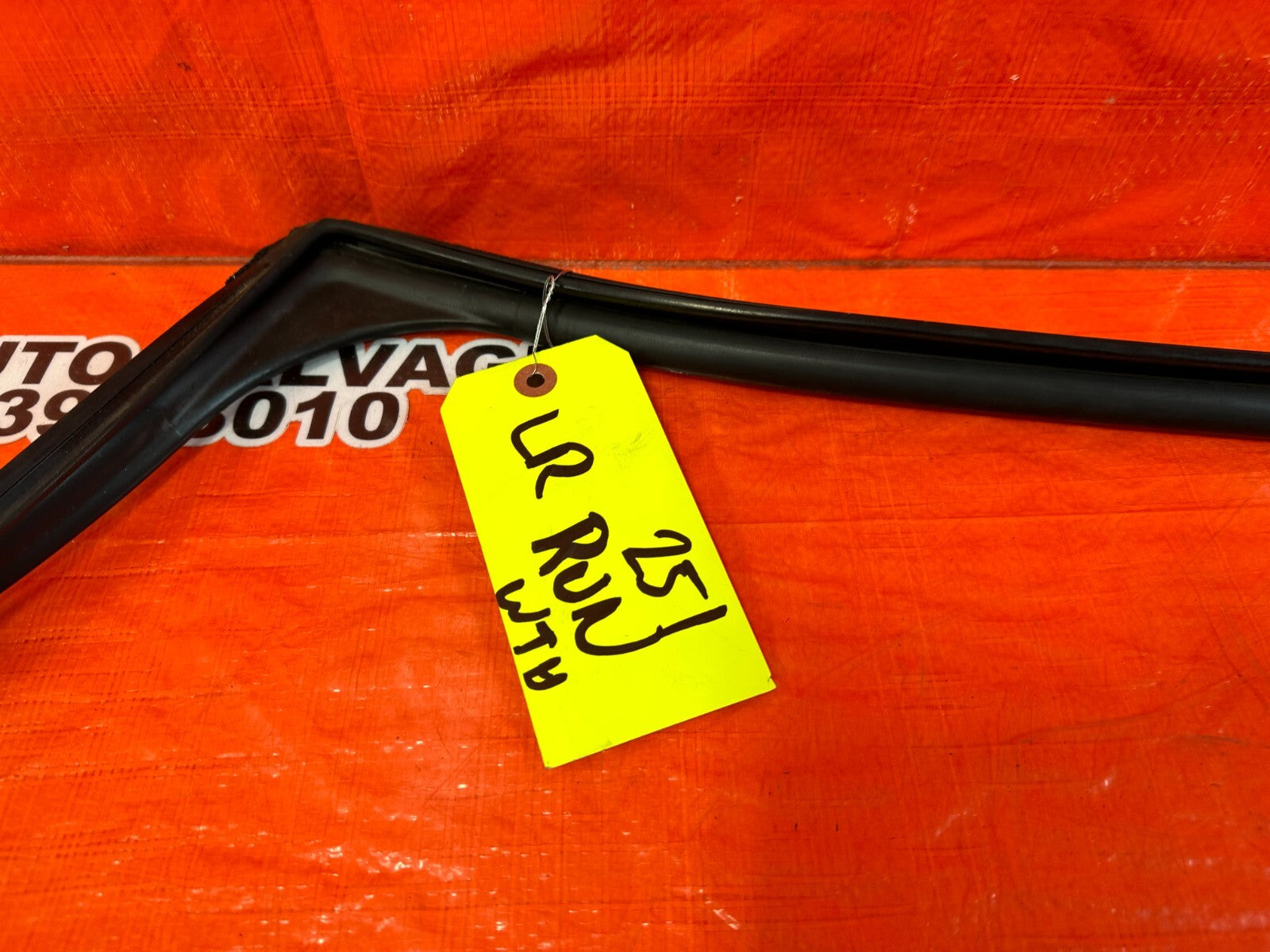 08 12 HONDA ACCORD SEDAN   DRIVER LEFT REAR WINDOW GLASS RUN CHANNEL OEM #2515