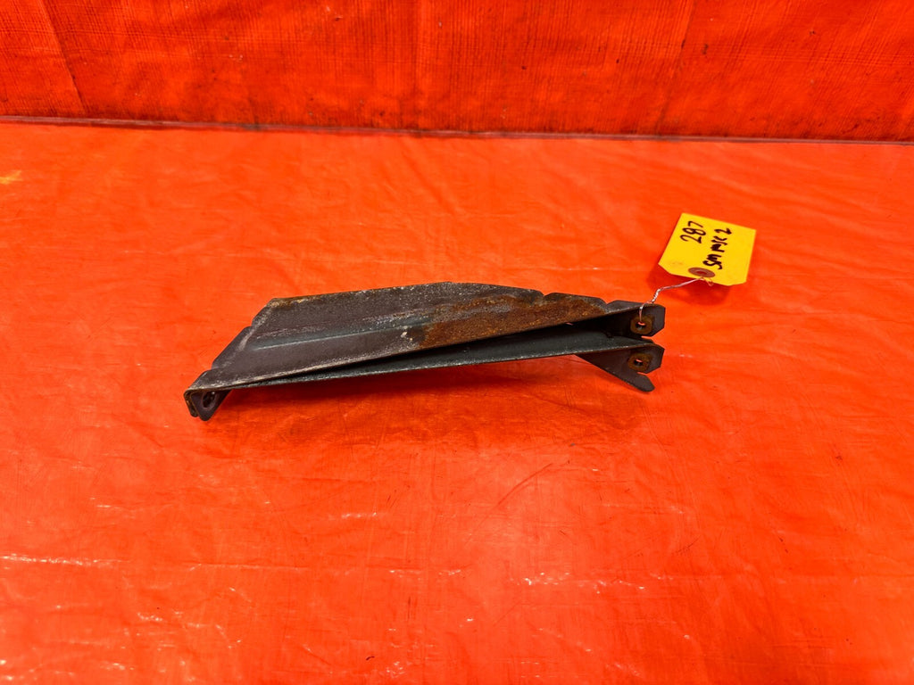 96 00 HONDA CIVIC HATCHBACK   REAR HATCH LOWER QUARTER TRIM TRIM BRACKET OEM 2875