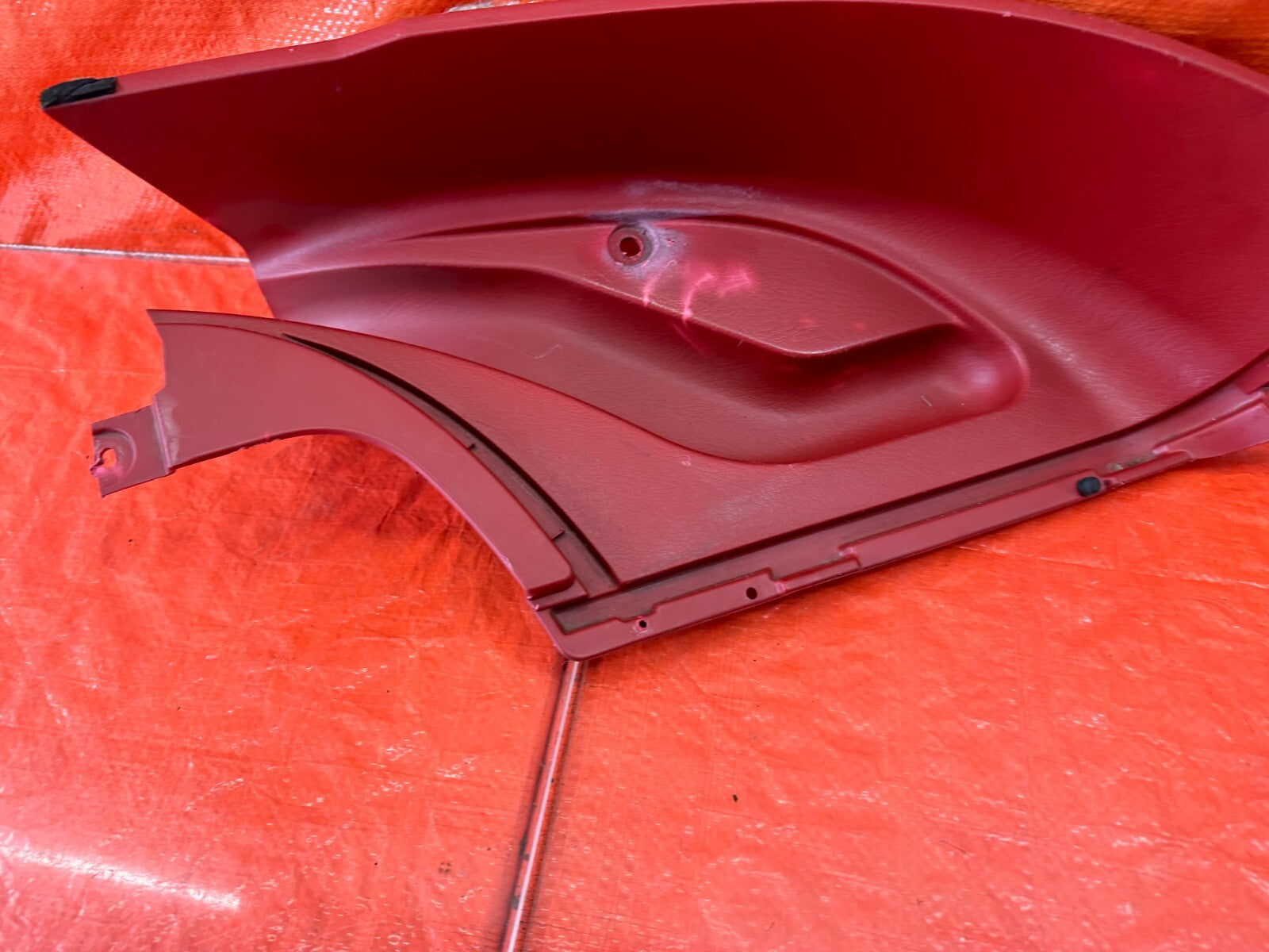00 09 HONDA S2000   PASSENGER RIGHT SOFT TOP TRAY TRIM PLASTIC OEM FACTORY RED3