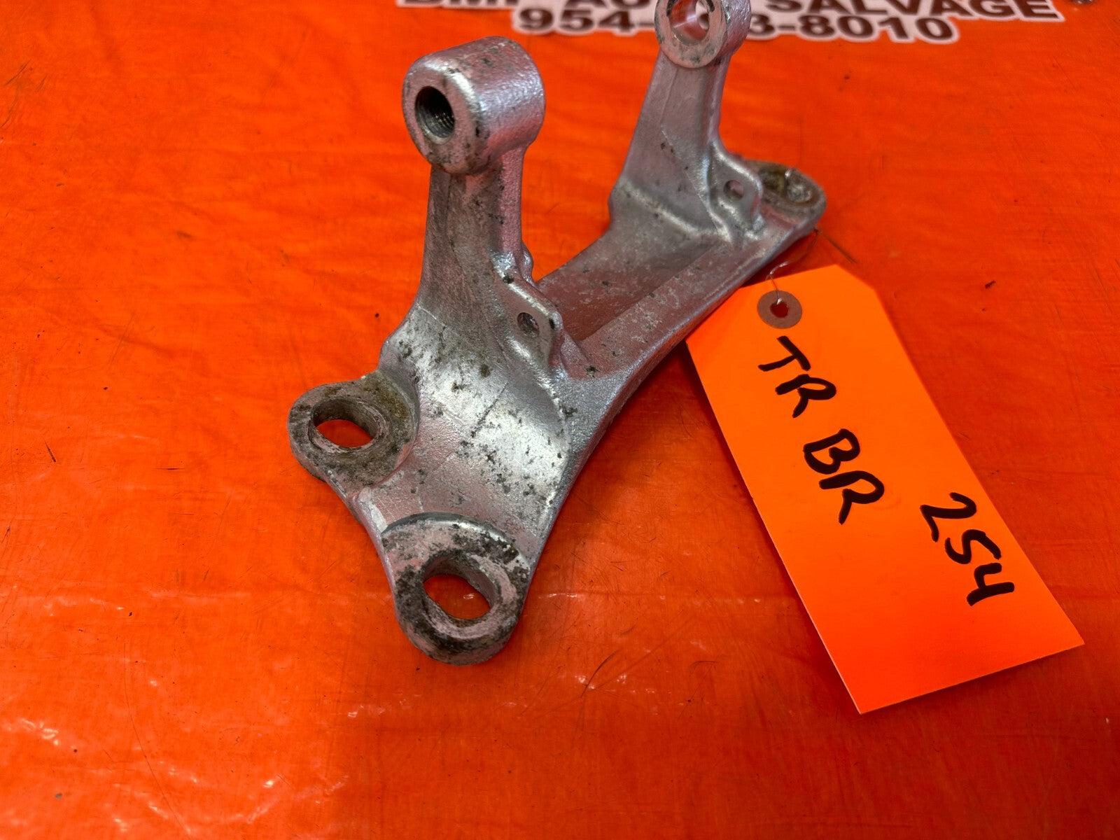 02 06 ACURA RSX   5 / 6 SPEED MANUAL   ALUMINUM TRANSMISSION BRACKET   OEM 2541