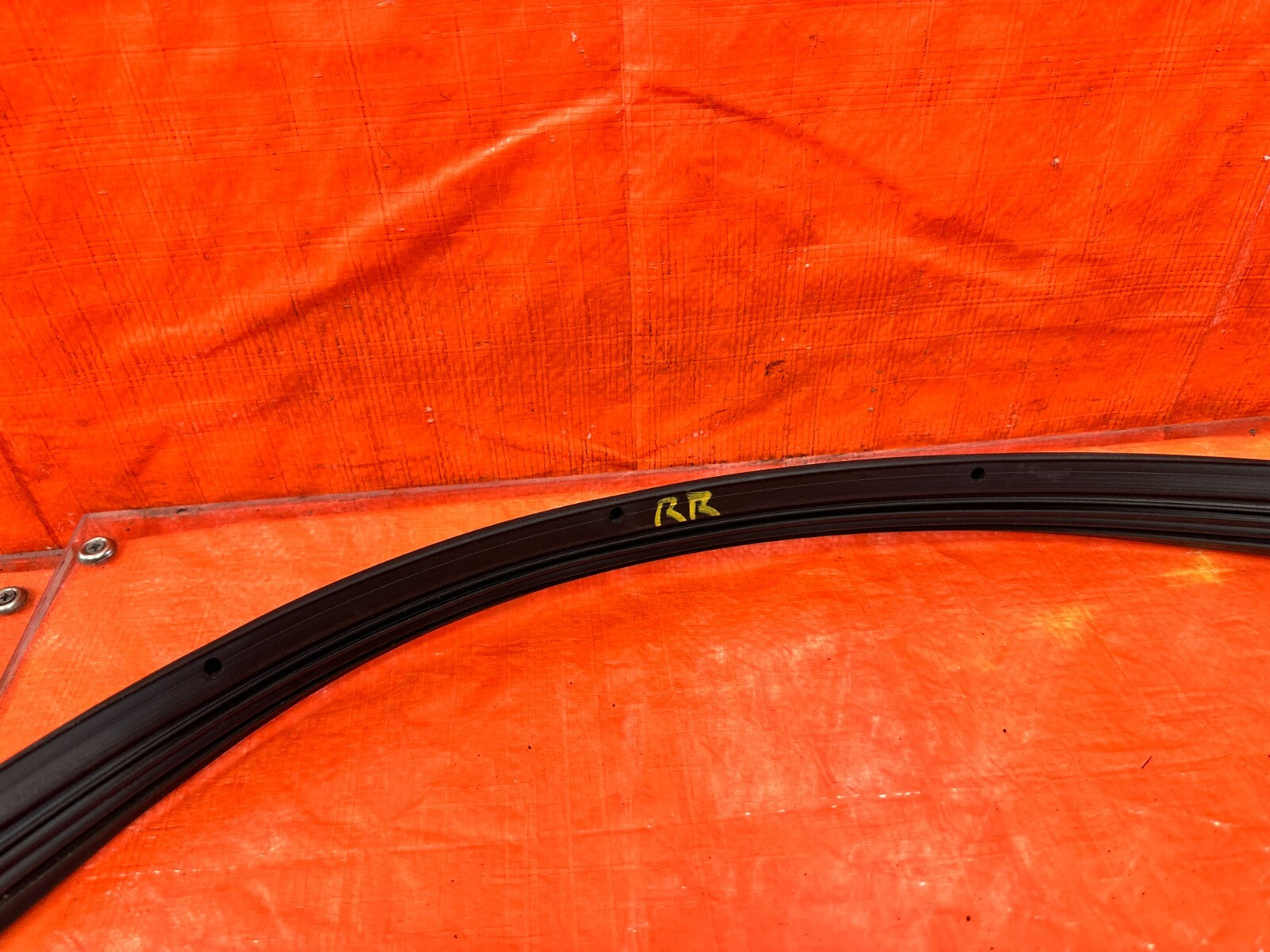 04 08 ACURA TSX PASSENGER RIGHT REAR DOOR WEATHER STRIP TRIM SEAL GASKET OEM 29114